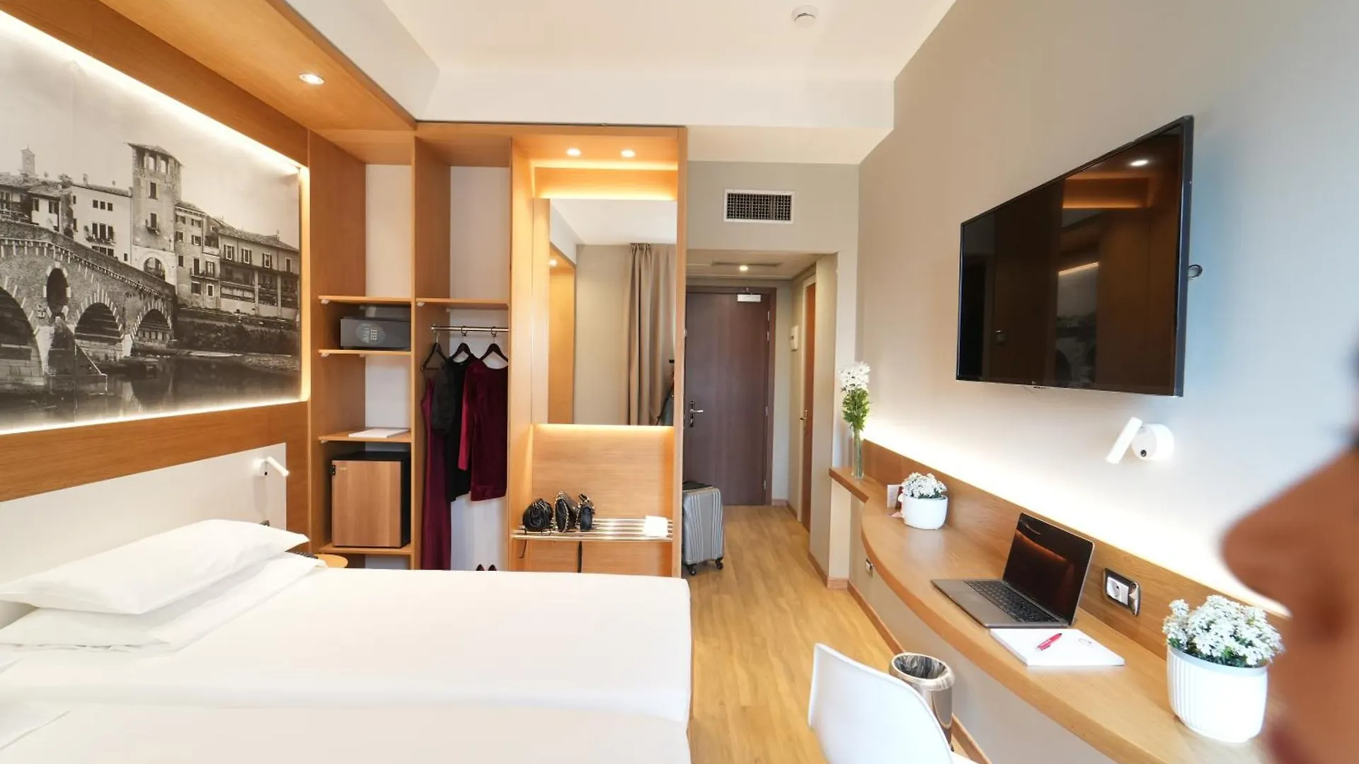 Cavallo Hotel Verona Est