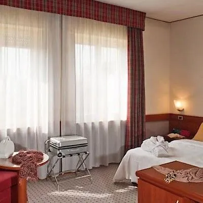 Cavallo Hotel Verona Est