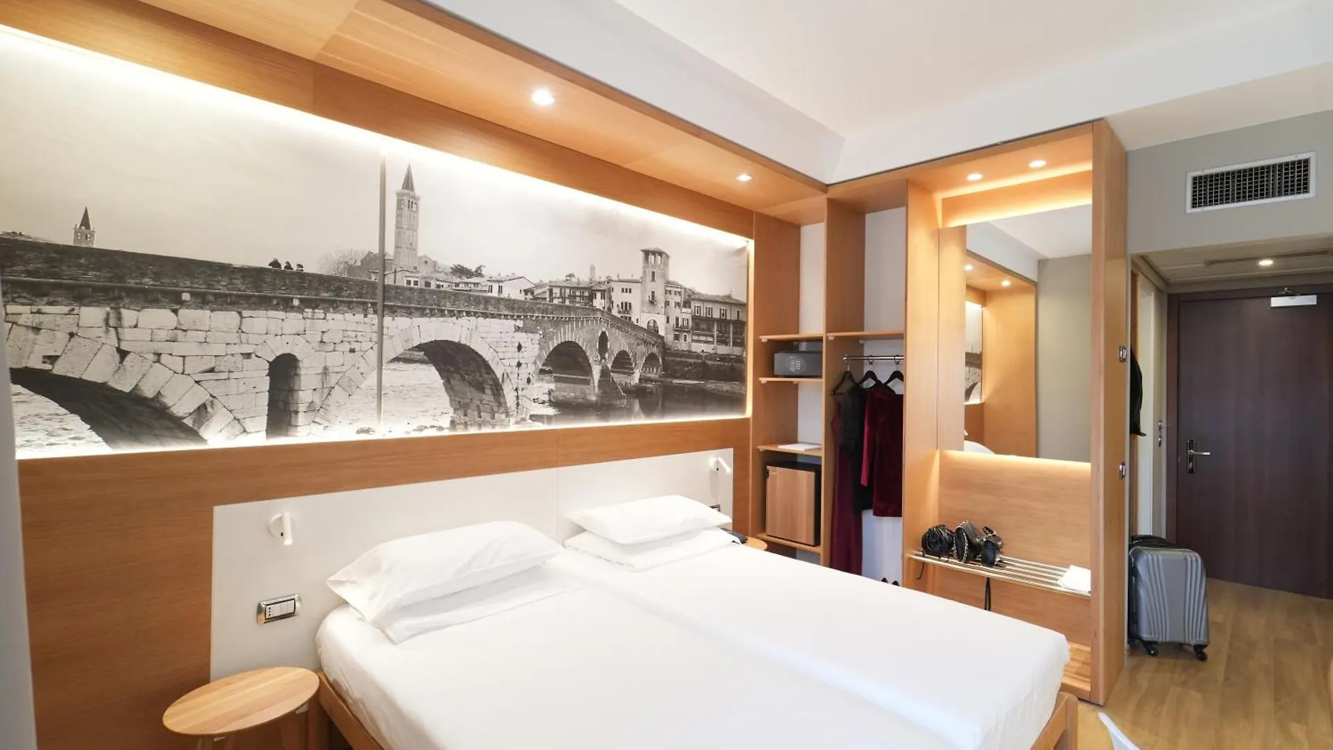 Cavallo Hotel Verona Est