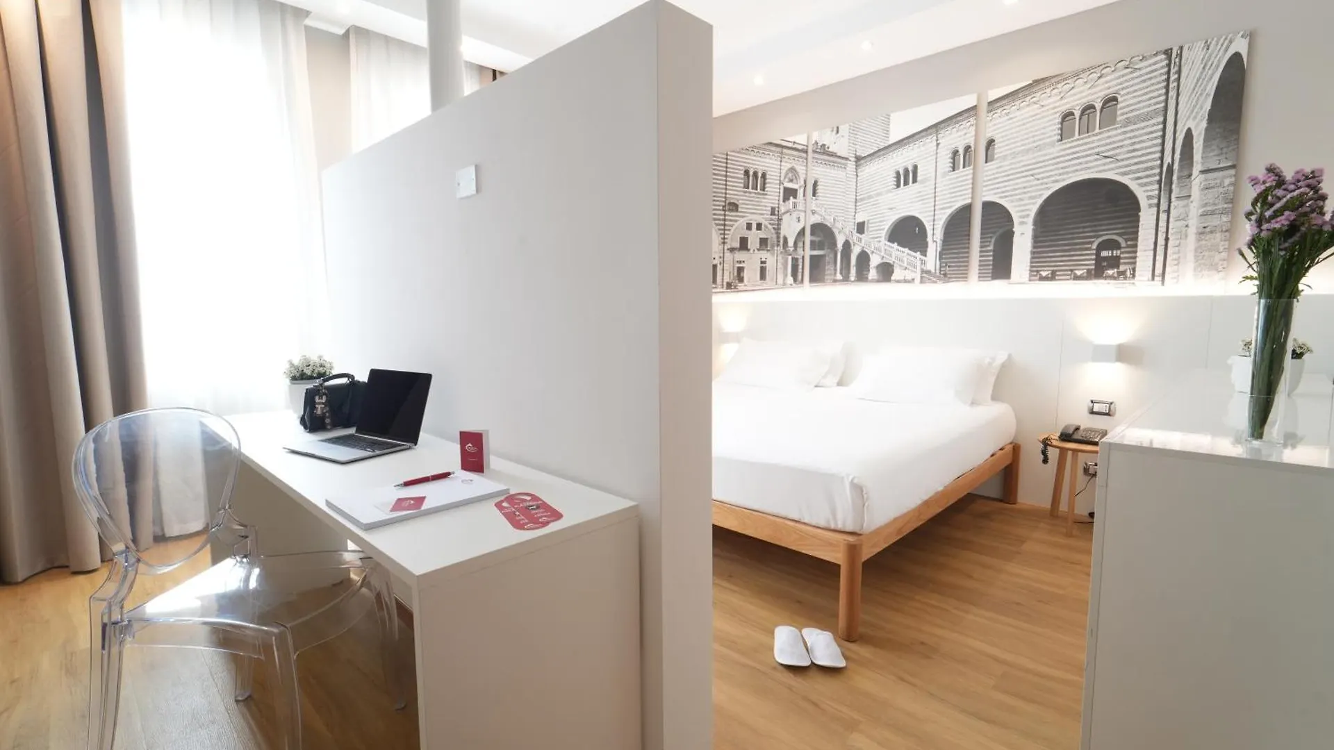 Cavallo Hotel Verona Est 4*,