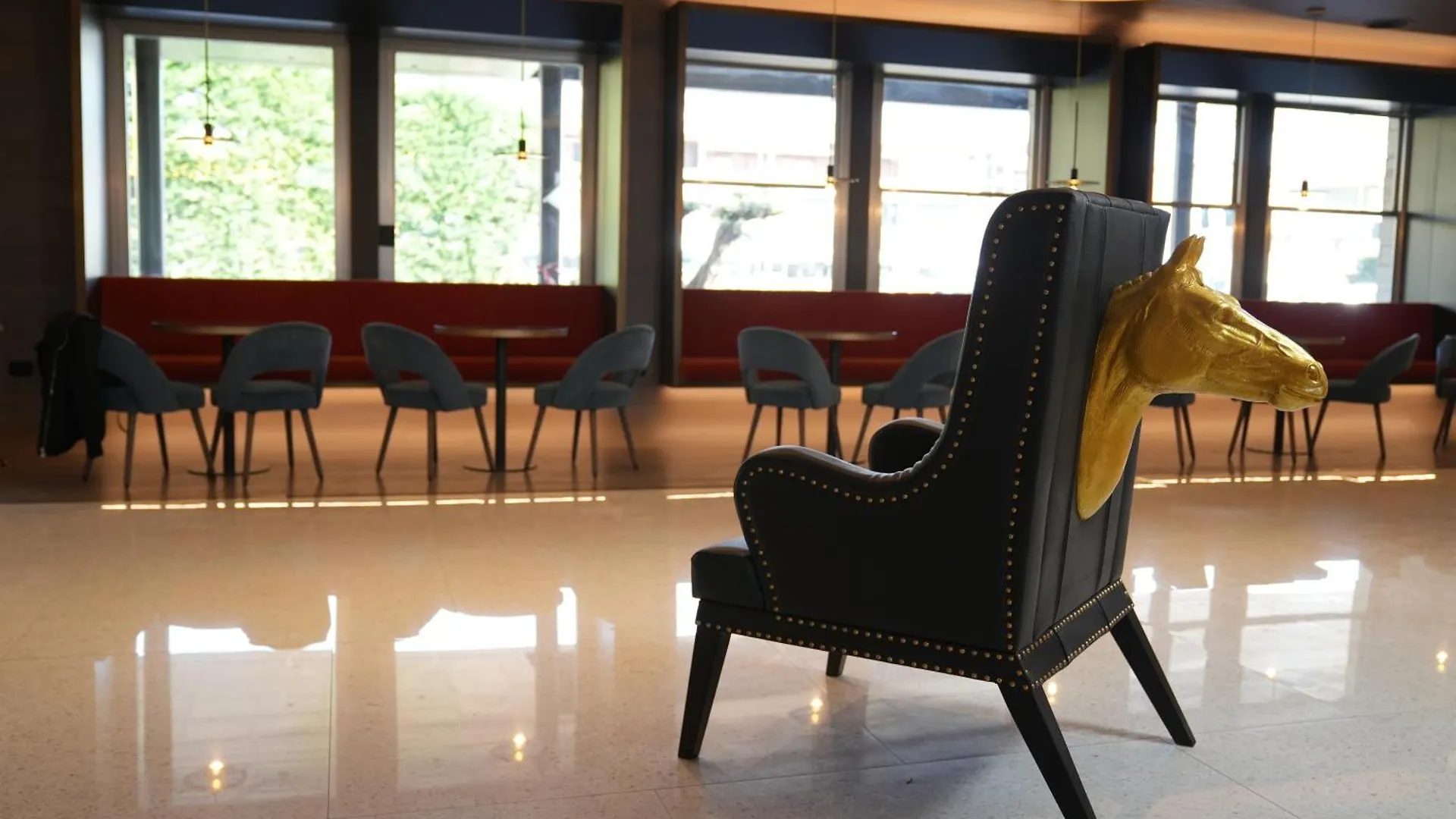 Cavallo Hotel Verona Est 4*,