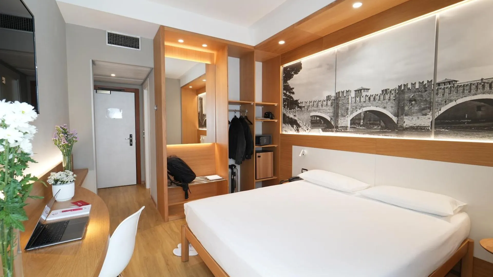 Cavallo Hotel Verona Est