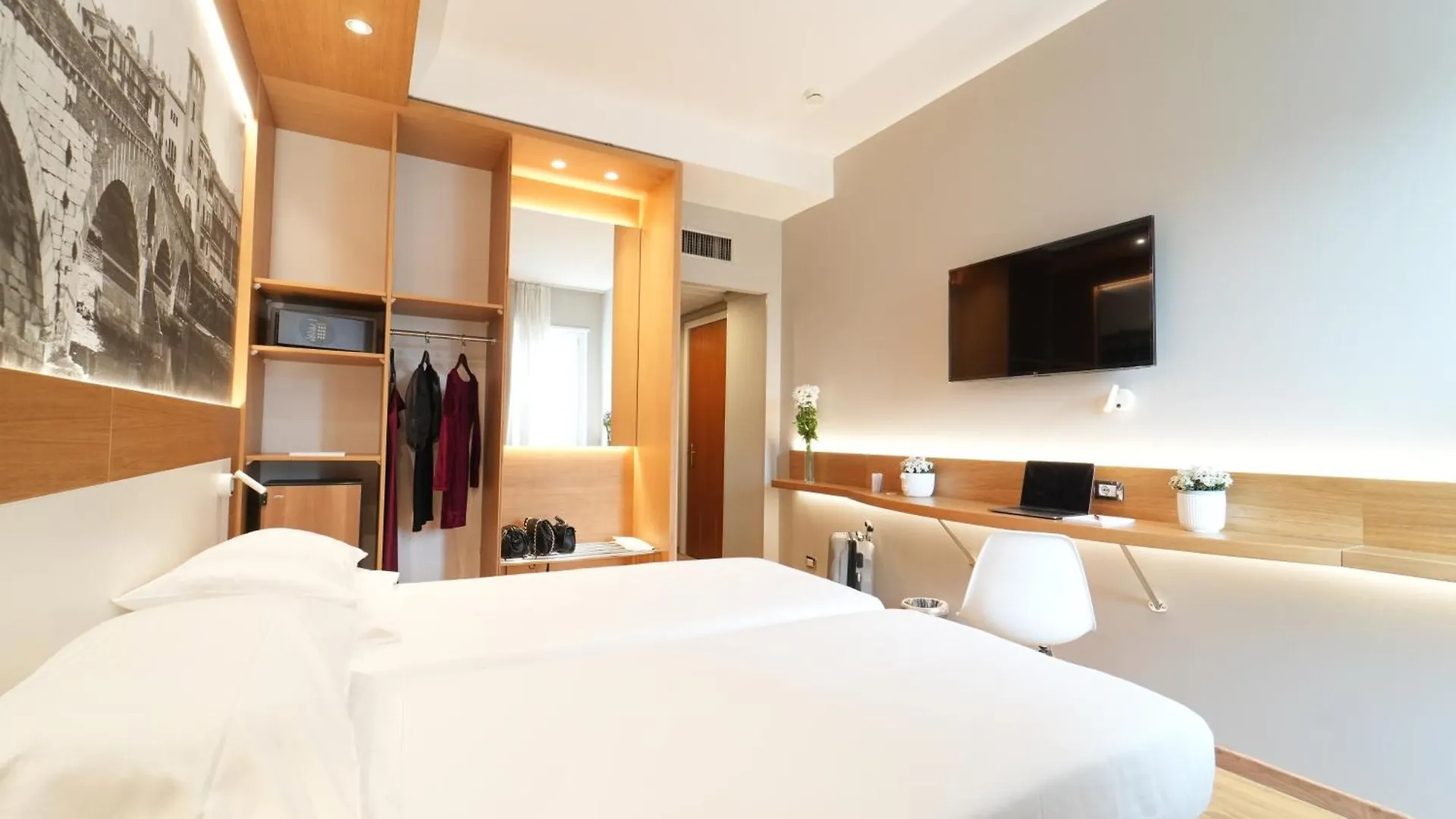 Cavallo Hotel Verona Est