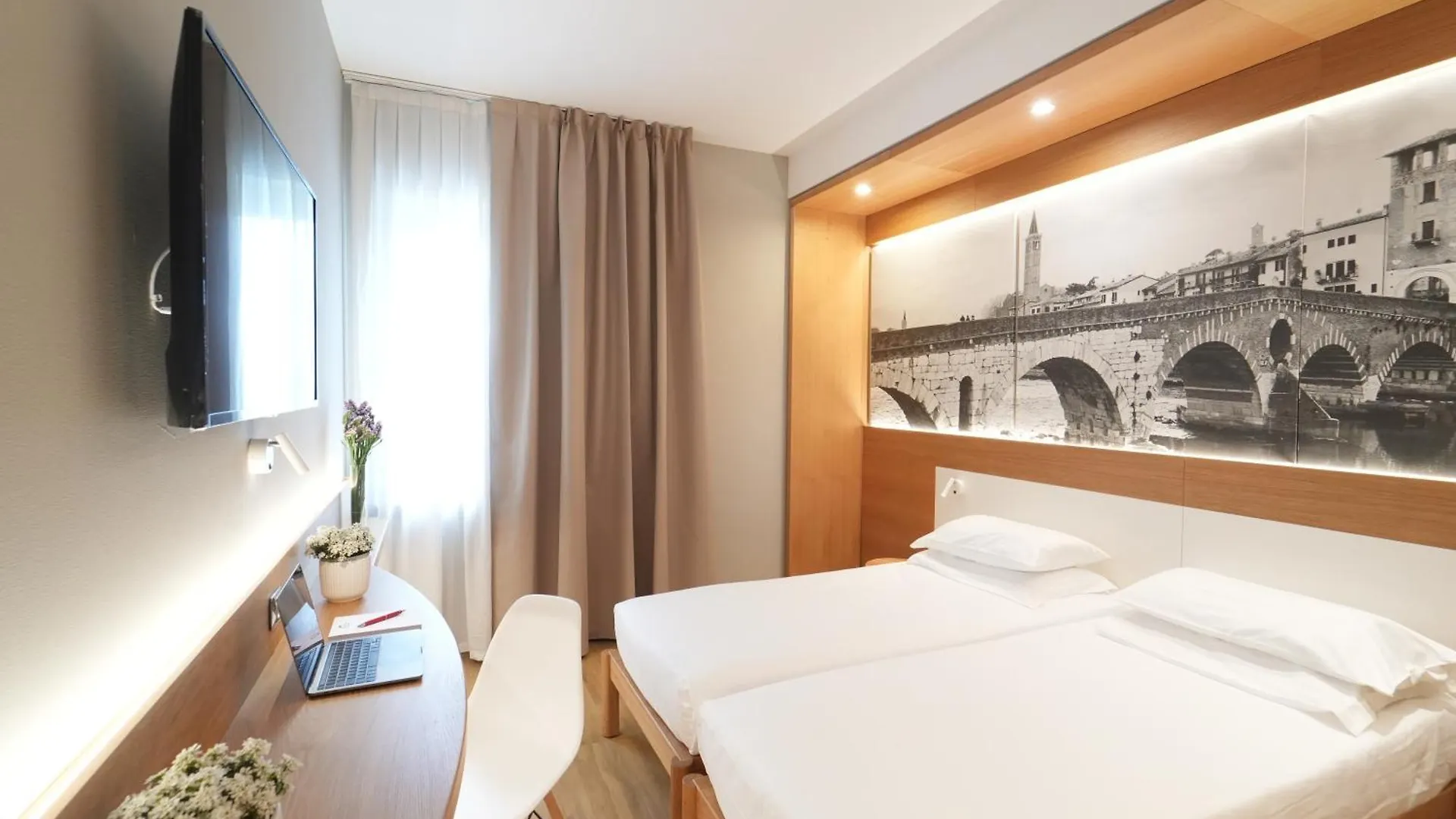Cavallo Hotel Verona Est